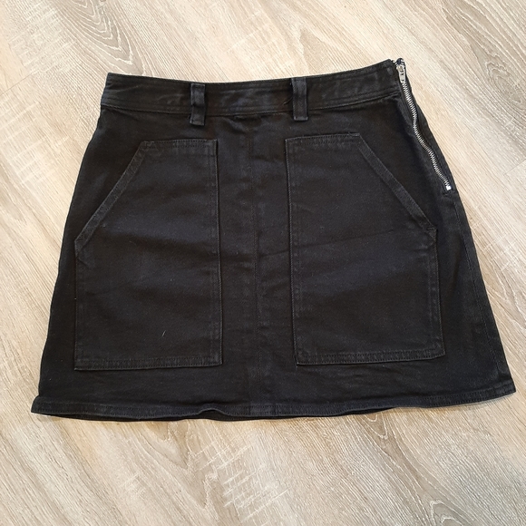 ARITIZIA WILFRED FREE Black A-line Denim Mini Skirt, Size 6 - Picture 2 of 10